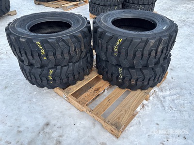 Quantity of (4) Taihao 12-16.5 إطارات المعدات (Unused)