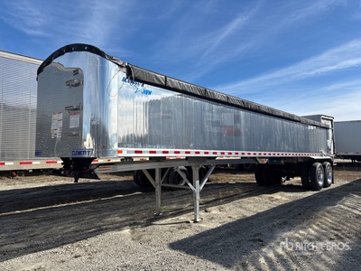 2025 Clement Alumnistar 39 ft T/A Aluminum Frameless Remolque banera