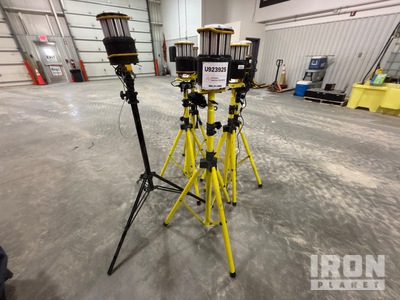 Quantity of (6) Lind LE360LEDC-TR Work Lights