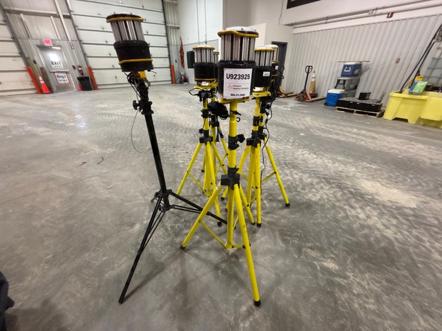 Quantity of (6) Lind LE360LEDC-TR Work Lights