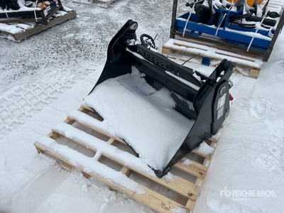 2025 GIYI GY-XKH39 39 in Multi-Purpose Pala para Minicargadora