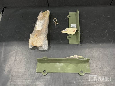 (3) Oshkosh 1KP177 Angle Brackets