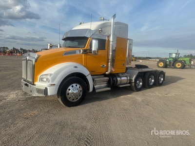 2016 Kenworth T880 8x4 Cabeza Tractora Cabina Dormitorio
