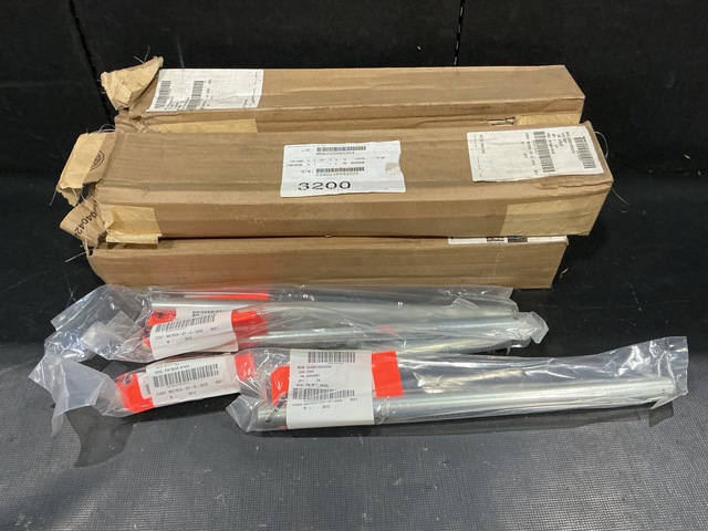 (17) Navistar Defense 2609248C1 Headless Straight Rods