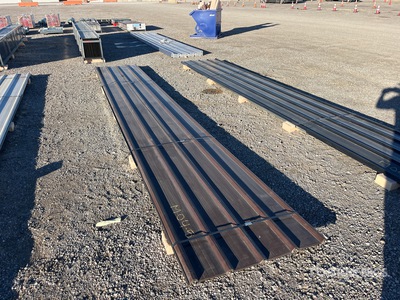 Quantity of (20) Brown Metal Roof Panels معدات بناء متنوعة (Unused)