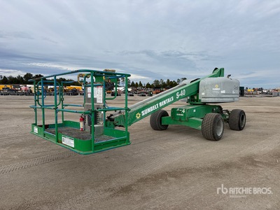 2017 Genie S40 4WD Diesel Telescopic Boom Lift