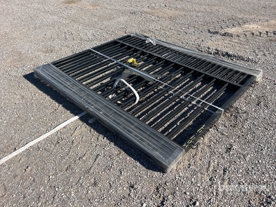 6 ft 11 in x 5 ft 11 in Bi-Parting Galvanized Wrought Iron ドライブウェイ ゲート (Unused)