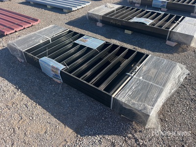 Quantity of (10) 7.9 ft x 3.3 ft Black Galvanized Steel Ogrodzenie