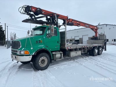 2006 Atlas 250.2 6608 lb Straight Boom on 2007 Sterling LT9500 6x4 Camión Grúa