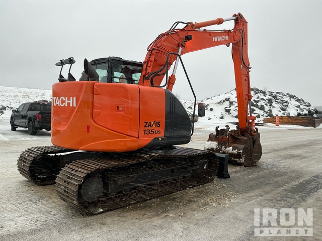 EXCAVADORA 2016 HITACHI ZX135US5