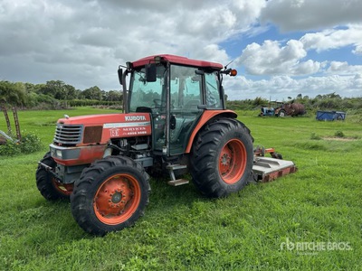 2010 Kubota M8200 2WD Tractor