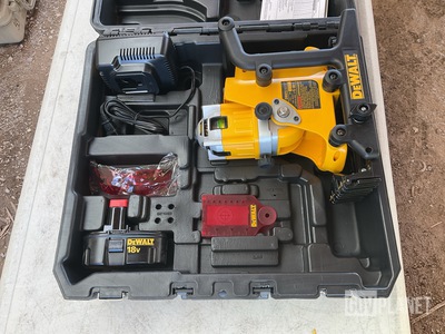 (4) Dewalt DW073K Cordless Rotary Laser Kits