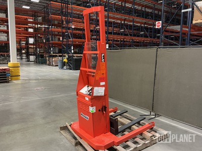 Presto ECOA PS2774 Straddle Pallet Stacker