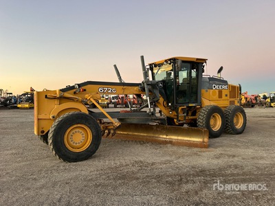2014 John Deere 672G AWD Motor Grader