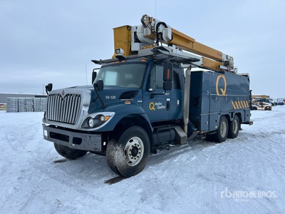 2009 International 7400 SBA 6x4 Bucket Truck