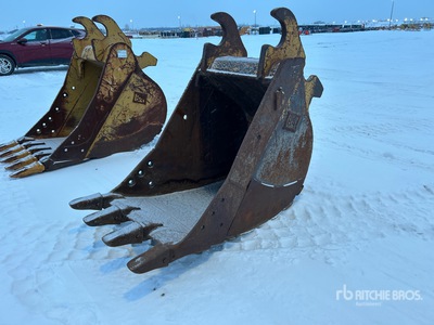 Cat 32 in Q/C Digging Excavator Bucket - Fits 250 Series Excavator