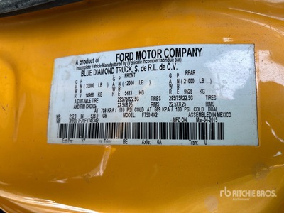 2015 Ford F-750 Servicewagen