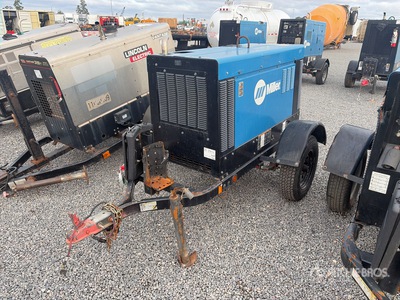 2020 Miller Electric Big Blue 400 Eco Pro Mobile Soldadora motorizada