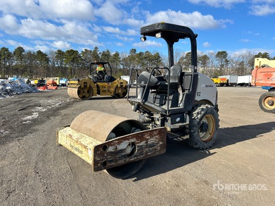 2002 Ingersoll Rand SD-45D TF Smooth Drum Compactor