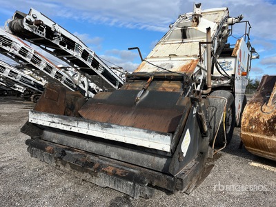 2000 Roadtec SB-2500B Wheel Asphalt Transfer Machine