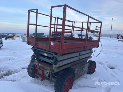 2001 Skyjack SJ7027 RT 4x4 Dual Fuel Elevador de tijera