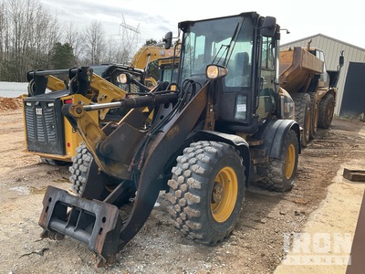 2019 Cat 908M جرافة