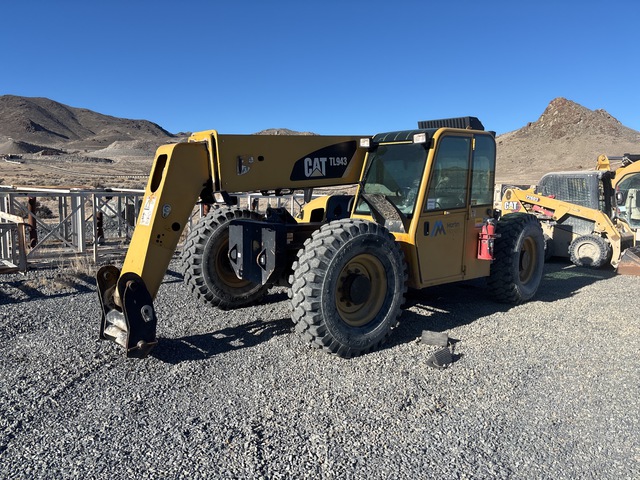 2007 Cat TL943 Telehandler