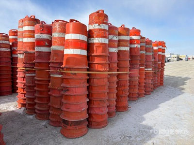 Quantity of (500) Safety Barrels Divers - Dispositifs de contrôle de circulation routière