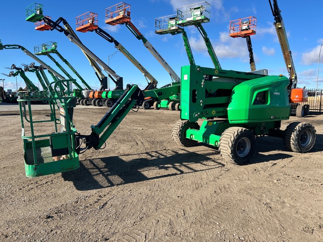 2015 JLG 450AJ 4WD Dual Fuel Articulating Boom Lift