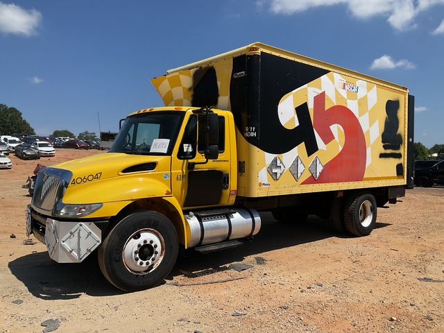 2007 International 4300 4x2 Van Truck