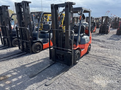 2001 Toyota 7FGCU25 4900 lb Cushion Tire Forklift