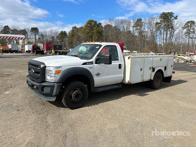 2016 Ford F-450 4x2 Utility Truck
