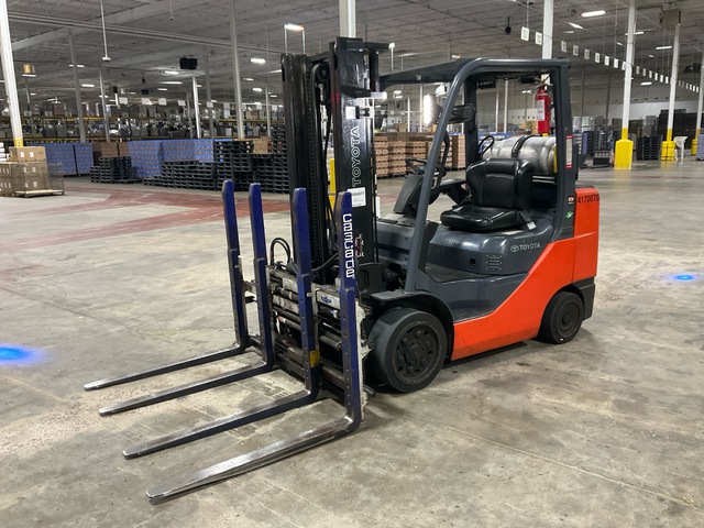 2017 Toyota 8FGCU32 5150 lb Cushion Tire Forklift
