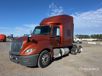 2018 International LT625 6x4 Cabeza Tractora Cabina Dormitorio