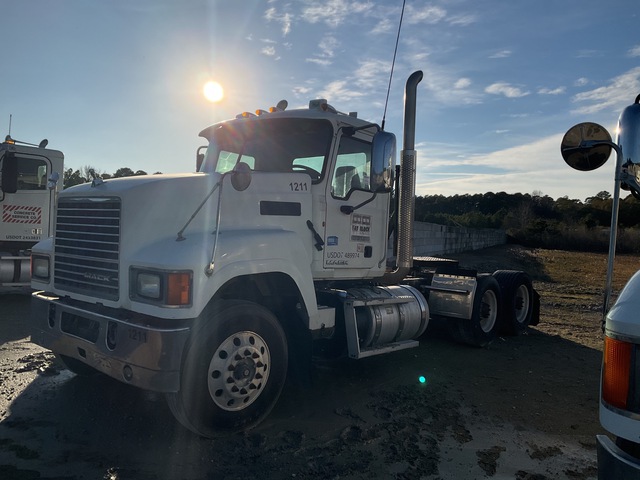 2013 Mack CHU613 6x4 T/A Day Cab Truck Tractor
