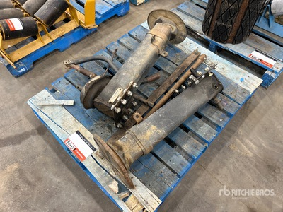 Quantity of Holland Mark V  Trailer Landing Legs