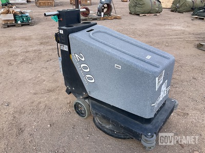 Tomcat 200 Pro-Gleam UHS Burnisher