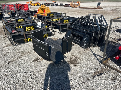 Quantity of (8) 2026 Mower King SAII100 48 in Kompaktladergabeln (Unused)