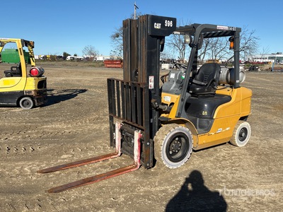 Cat P5000 1525 lb Cushion Tire Gabelstapler