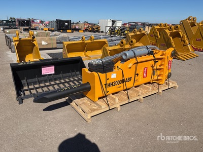 Teran THH2000B-ABF 32 in Hydraulic Breaker - Fits Cat 320 (Unused)