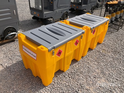 Quantity of (2) 2025 KUL DL480 480 L Poly Diesel / Lote de Tanques para Combustible (Sin Usar) タンク (Unused)