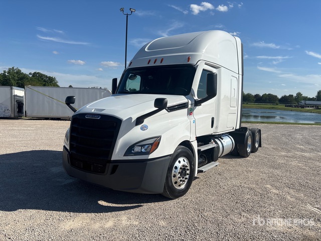2023 Freightliner Cascadia 126 6x4 T/A Sleeper Truck Tractor