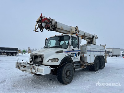 2004 on 2004 Freightliner M2 102 6x4 Camion excavadora