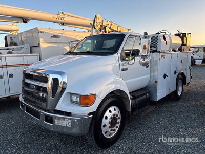 2004 Ford F-750 4x2 Service Truck