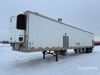 2013 Utility VS2RA 53 ft T/A Camioneta de control con equipo de conmutación