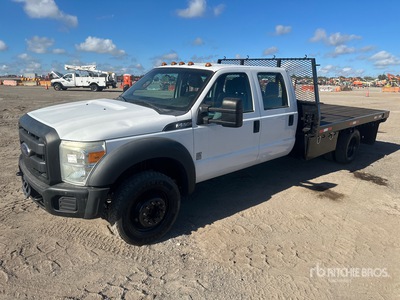 2014 Ford F-550 XL 4x4 Crew Cab Ciężarówka z płaską platformą