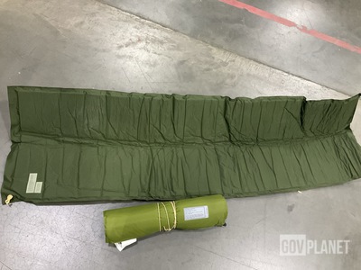(45) Self-Inflating Sleeping Mats