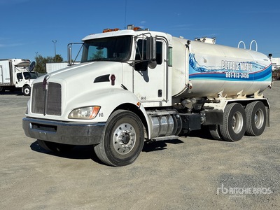 2013 Kenworth T300 6x4 Camion cisterna de agua