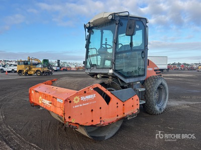 2016 Hamm H7I Smooth Drum Compactor