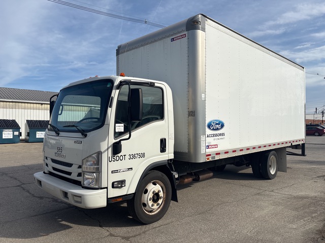 2019 Isuzu NPR 4x2 Van Truck